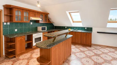 Na predaj 5-izbový dom, 250 m², Turčianske Teplice, SNP