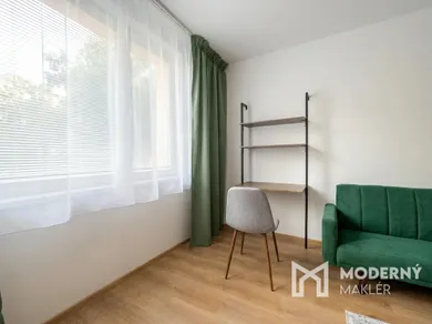 Na prenájom 2-izbový byt, 50 m², Bratislava-Ružinov, Rumančeková