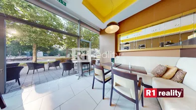 Na predaj komerčné, 52 m², Piešťany, Nitrianska