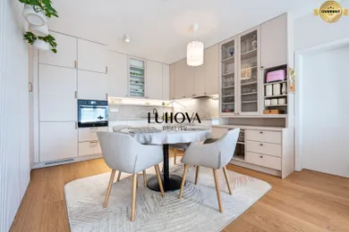 Na predaj 3-izbový byt, 69 m², Púchov, Dlhé lúky