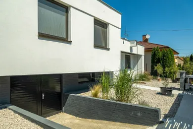 Na predaj 5-izbový dom, 200 m², Šamorín, Priechodná