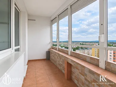 Na predaj 1-izbový byt, 38 m², Bratislava-Petržalka, Znievska