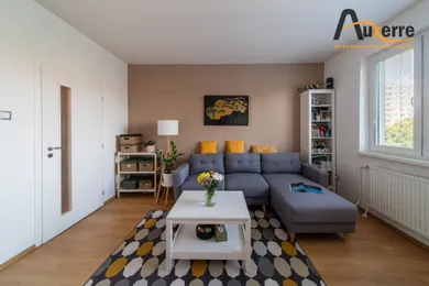 Na predaj 2-izbový byt, 54 m², Bratislava-Ružinov, Hraničná