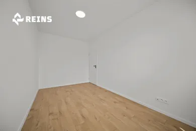 Na predaj 4-izbový byt, 77 m², Bratislava-Ružinov