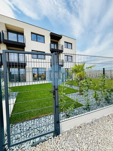 Na predaj 2-izbový byt, 49 m², Košúty