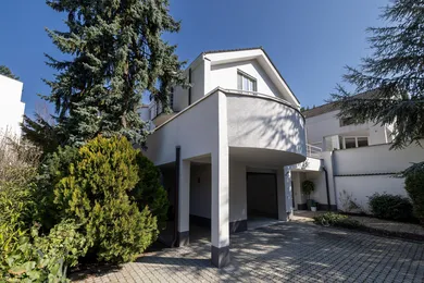Na predaj dom, 300 m², Bratislava-Staré Mesto, Tichá