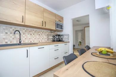 Mieszkania na sprzedaż, 2-pokojowe, Považská Bystrica · €125 000