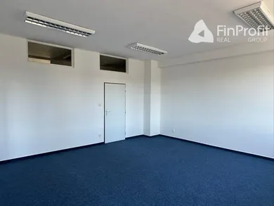 Na prenájom komerčné, 72 m², Bratislava-Rača