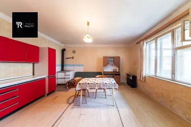 Na predaj 3-izbový dom, 685 m², Boleráz