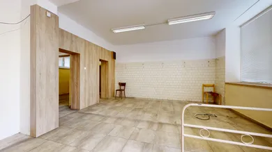 Na predaj komerčné, 50 m², Trnava, Štefana Moyzesa