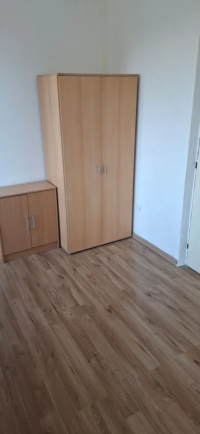 Na prenájom 1-izbový byt, 35 m², Zvolen, Záhonok