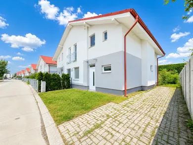 Domy na predaj 5-izbový, Bratislava-Vajnory · €419 900