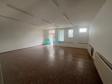Na prenájom komerčné, 120 m², Povoda