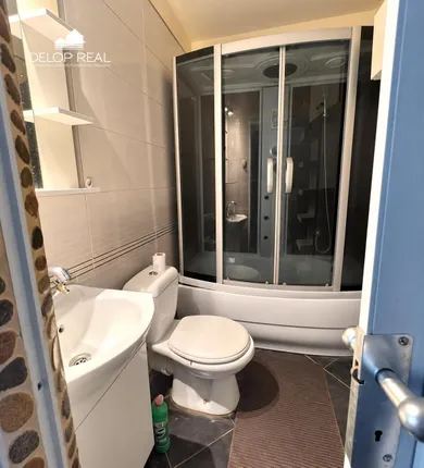Na predaj 1-izbový byt, 36 m², Bratislava-Petržalka, Rovniankova