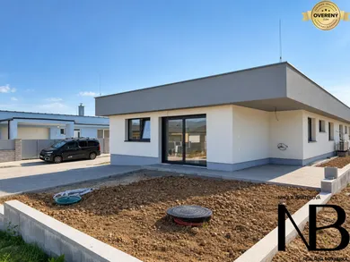 Na prenájom 4-izbový dom, 107 m², Trenčianske Jastrabie