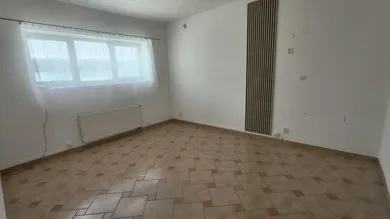 Na prenájom objekt v Nitra · €1 300 · Dokončené