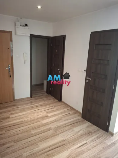 Na predaj 3-izbový byt, 94 m², Trenčianske Teplice, Štvrť SNP