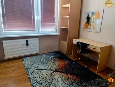 Na prenájom 3-izbový byt, 78 m², Nitra, Bajkalská
