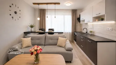 Na prenájom 2-izbový byt, 38 m², Handlová, Morovnianská cesta