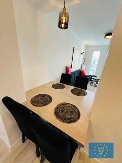 Na prenájom 2-izbový byt, 60 m², Košice-Staré Mesto
