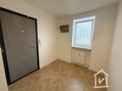 Na predaj 3-izbový byt, Prievidza, Banícka