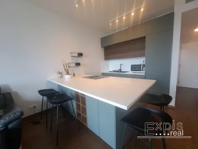 Na prenájom 2-izbový byt, 55 m², Bratislava-Staré Mesto, Bottova