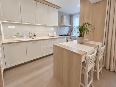Na predaj 3-izbový byt, 97 m², Veľký Biel, Kostolná