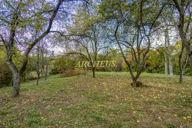 Na predaj pozemok, 488 m², Lažany