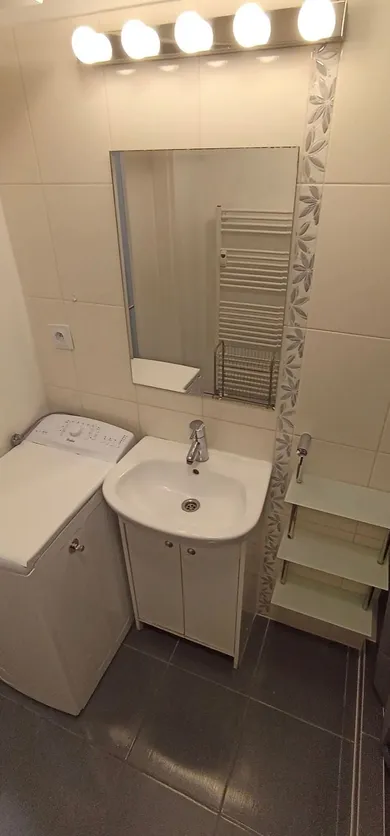 Na prenájom 1-izbový byt, 32 m², Bratislava-Rača, Na pasekách