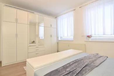 Na prenájom 2-izbový byt, 65 m², Nitra, Čajkovského