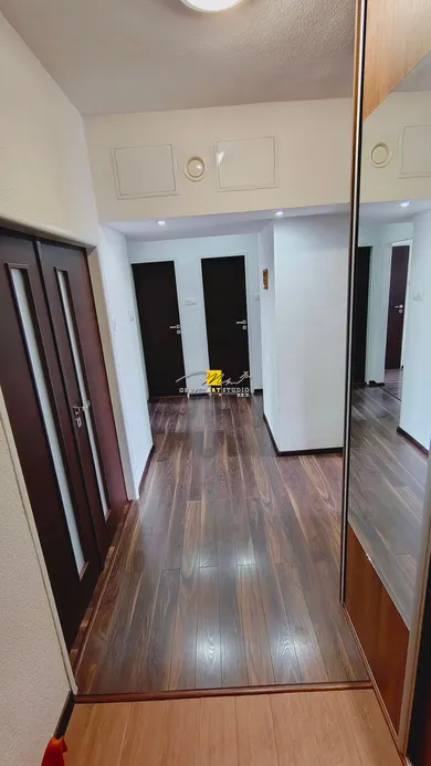 Na prenájom 3-izbový byt, 94 m², Detva, Štúrova