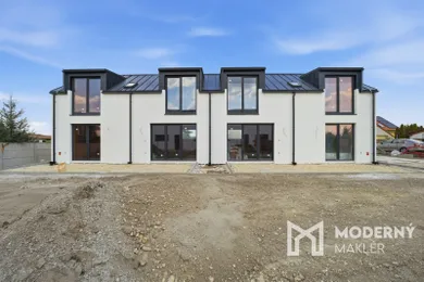 Na predaj 3-izbový dom, 80 m², Dunajská Lužná