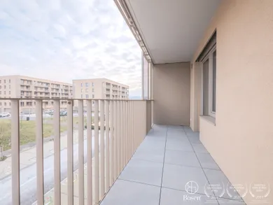 Na prenájom 1-izbový byt, 41 m², Bratislava-Lamač, Jána Langoša