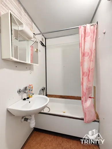 Na prenájom 1-izbový byt, 36 m², Šurany, MDŽ