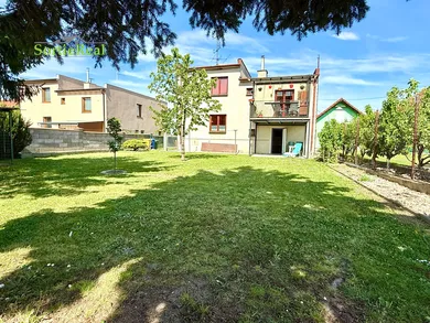 Na predaj 5-izbový dom, 250 m², Lozorno, Hlavná