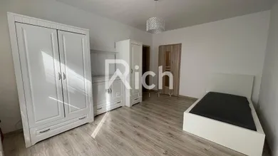 Na prenájom 3-izbový byt, 67 m², Trnava, Nerudova
