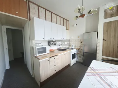 Na prenájom 2-izbový byt, 53 m², Spišská Nová Ves