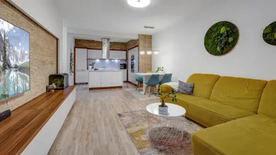 Na prenájom 3-izbový byt, 90 m², Bratislava-Záhorská Bystrica