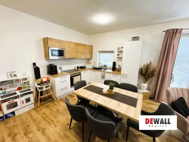 Na predaj 4-izbový byt, 73 m², Stupava, Pastierska