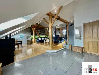 Na predaj 4-izbový byt, 127 m², Žilina, Radlinského