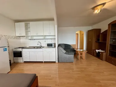 Na prenájom 1-izbový byt, 40 m², Košice-Dargovských hrdinov