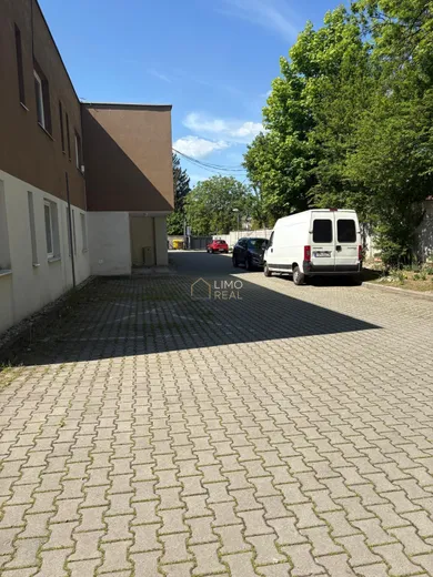 Mieszkania na wynajem, 1-pokojowe, Pezinok · €480