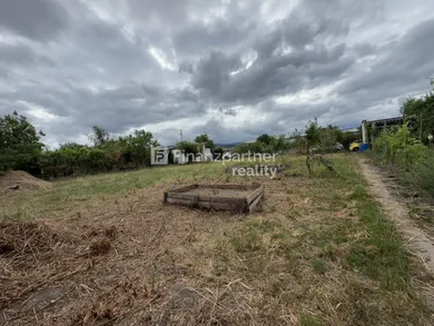 Na predaj pozemok, Pezinok
