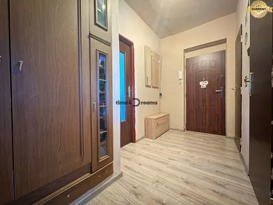 Na predaj 3-izbový byt, 65 m², Levice