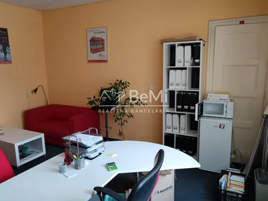 Na prenájom komerčné v Žilina · €300 · Čiastočná rekonštrukcia
