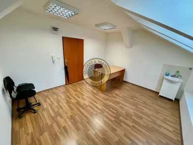 Lokale komercyjne na wynajem, Košice-Staré Mesto · €278