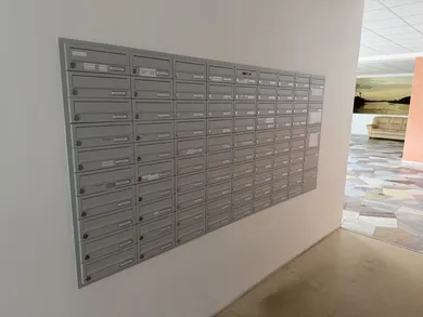 Na prenájom komerčné, 16 m², Bratislava-Petržalka, Gogoľova