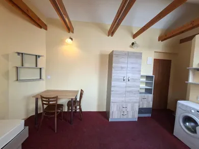 Kiadó lakások, 1-szobás, Bratislava-Rača · €450