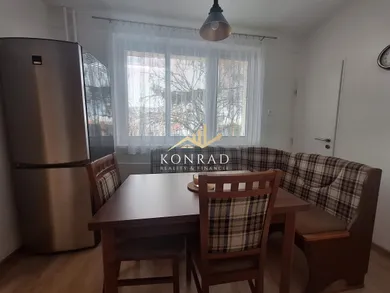 Na predaj 3-izbový byt, 83 m², Vráble