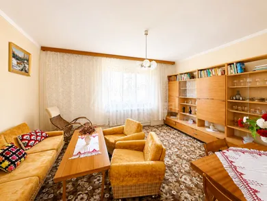 Na predaj dom, 240 m², Šaľa, Dóžova